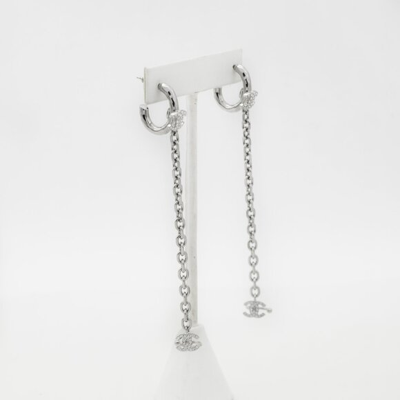 CHANEL Mini Hoop Strass CC Chain Link Ear Cuff Earrings - Picture 1 of 8